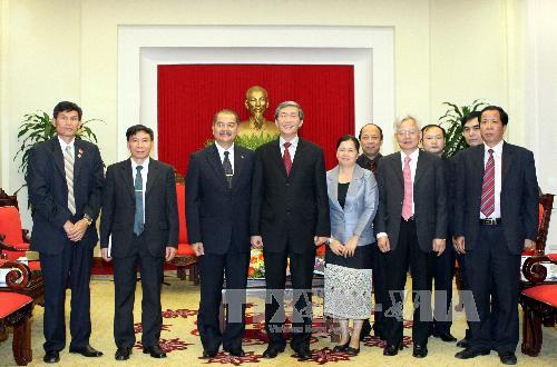 ຄະນະຜູ້ແທນສະຖາບັນ ການເມືອງ, ການປົກຄອງແຫ່ງຊາດ ລາວ ຢ້ຽມຢາມຫວຽດນາມ